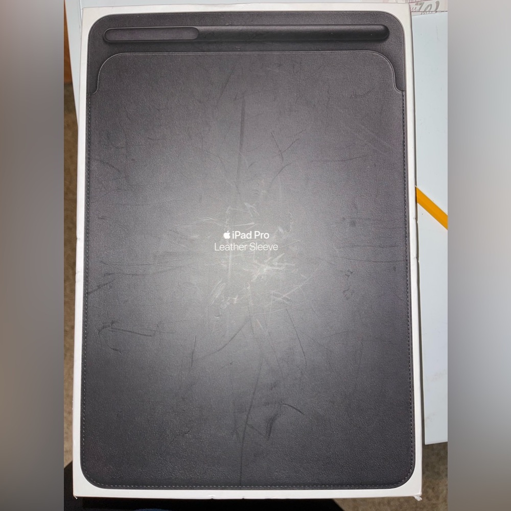 Apple iPad Pro leather sleeve case